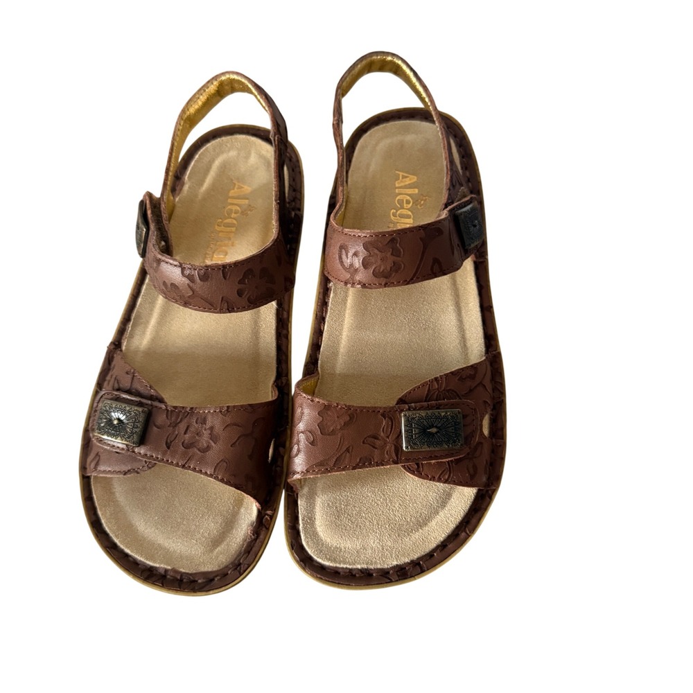 Alegria Vienna Brown Leather Floral Embossed Wedge Sandals Womens 36 US 6‎